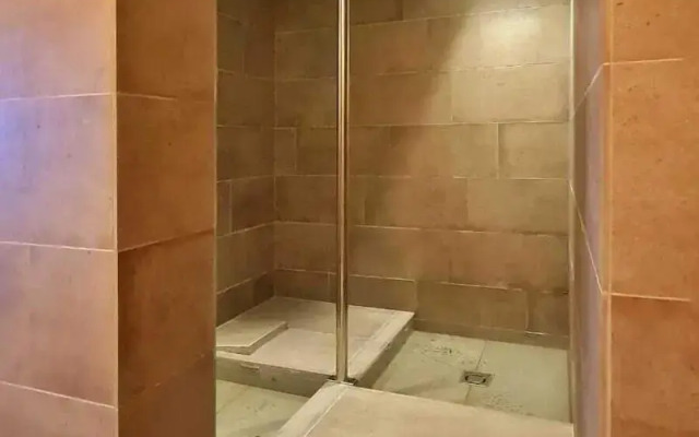 Hotel Aplis