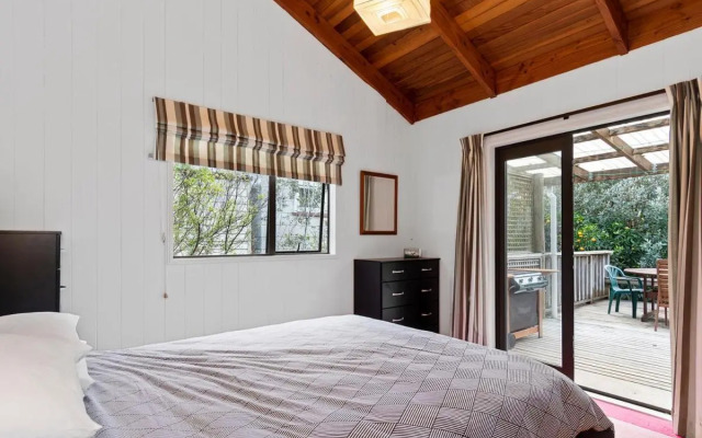 Riverview Retreat - Cooks Beach Holiday Home