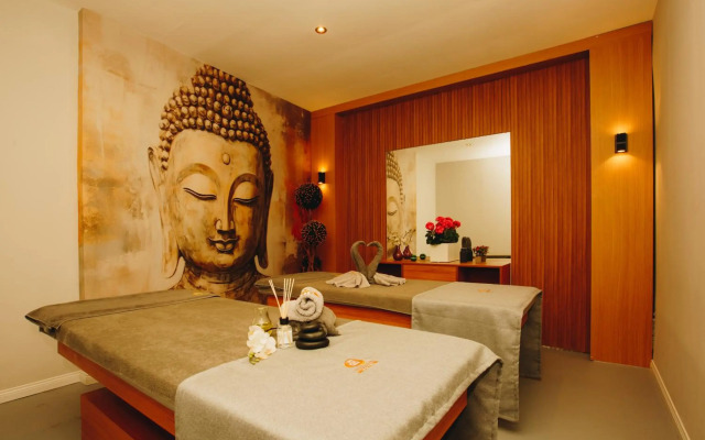 Double Bond Hotel Spa