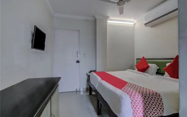 Oyo 14323 Anupama Hotel
