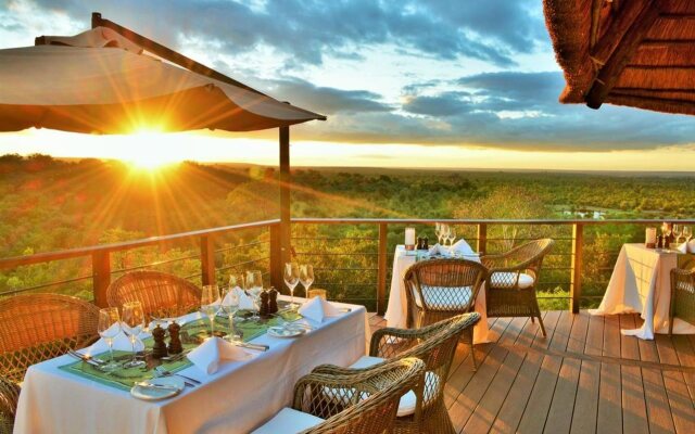 Victoria Falls Safari Lodge