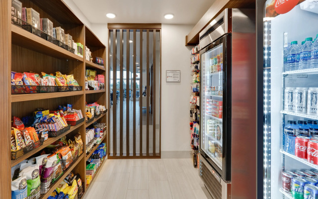Holiday Inn Express & Suites Fort Worth North - Northlake By IHG