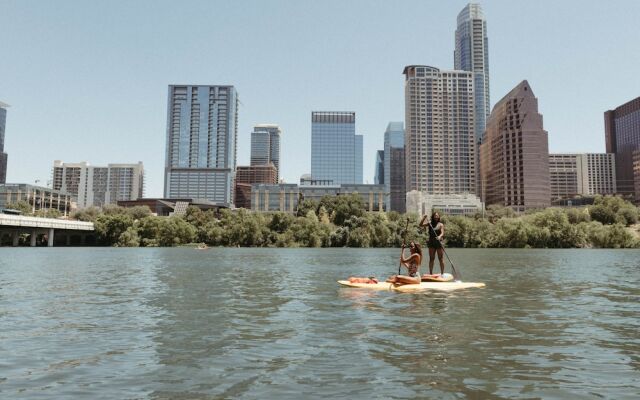 AC Hotel Austin-University