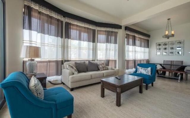 Diamante Beachfront Suites