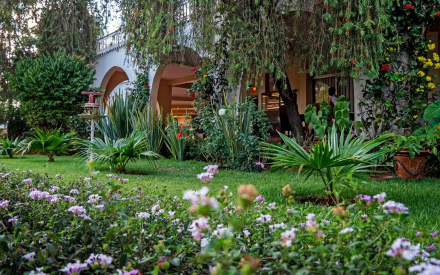 Sirikwa Hotel