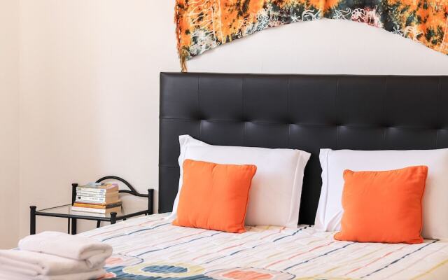 Guincho Typical House I by Homing