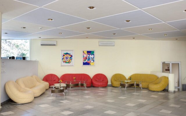 Hotel Compass