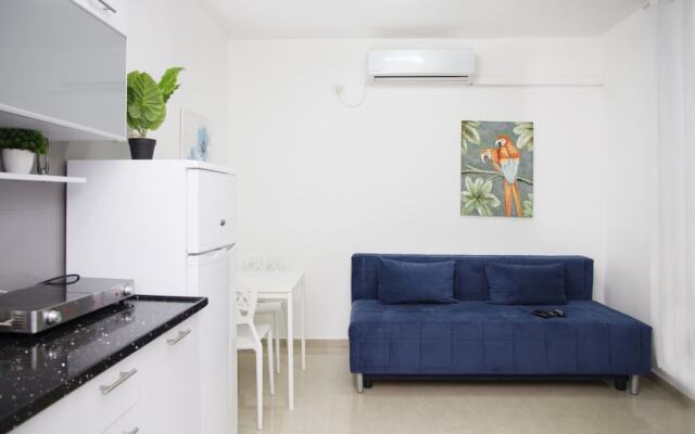 GK Apartments - Ben Gurion 105