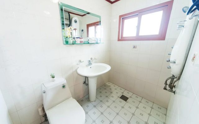 Nakwon Beach House
