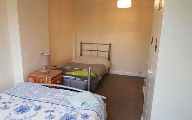 Oaksham Drive