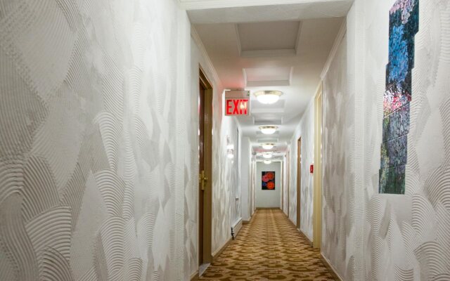 Washington Square Hotel