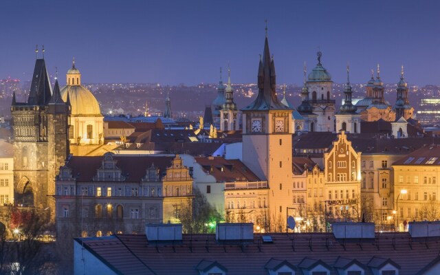hotelImage