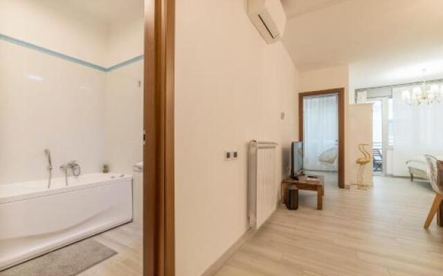 Vatican Luxury 2bd 2ba Apartment