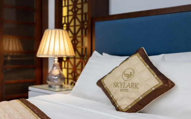 Skylark Hotel
