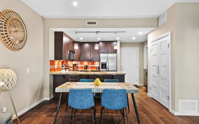 GLOBALSTAY. Gorgeous Downtown Condos. Free parking