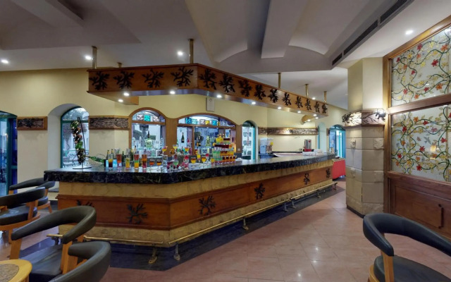 Falcon Hills Hotel