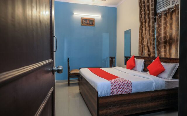 OYO 14911 New Airport Residency