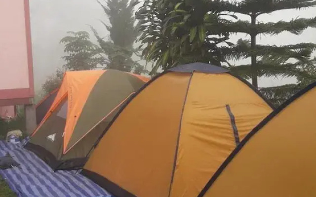 Tiw & Piw Talaymok at Khao Kho