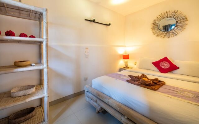 Serene 4br Seminyak Villa with Tropical