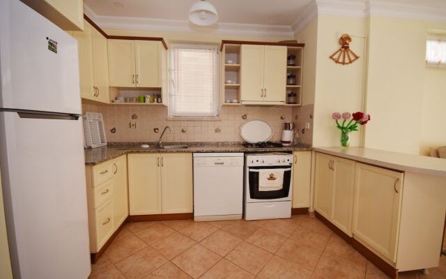 OVA7900 Villa Nail 2 Bedrooms