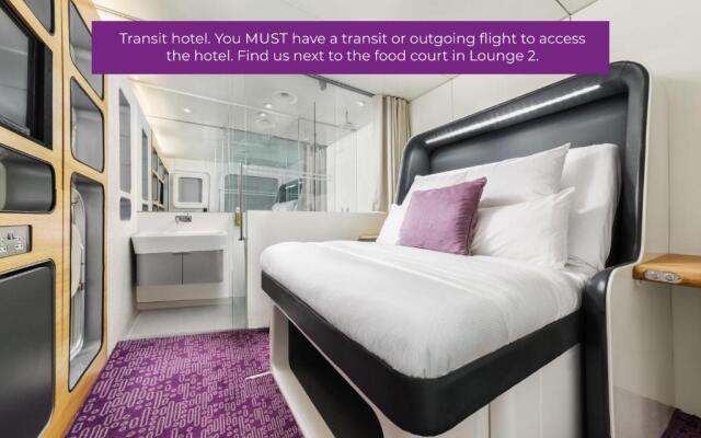 YOTELAIR Amsterdam Schiphol - Transit Hotel