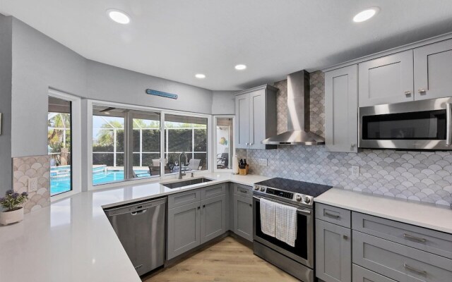 597 bal Harbor Blvd