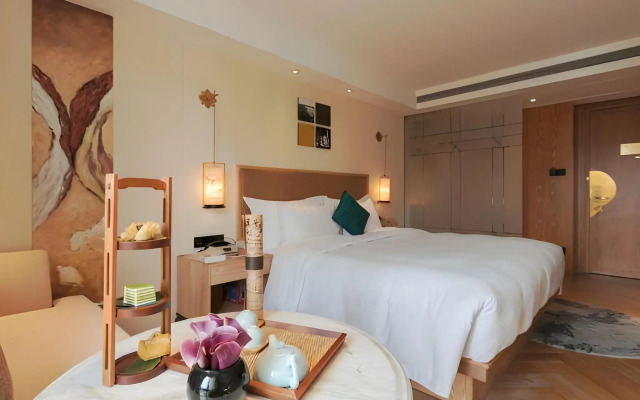 LN Hotel Five
