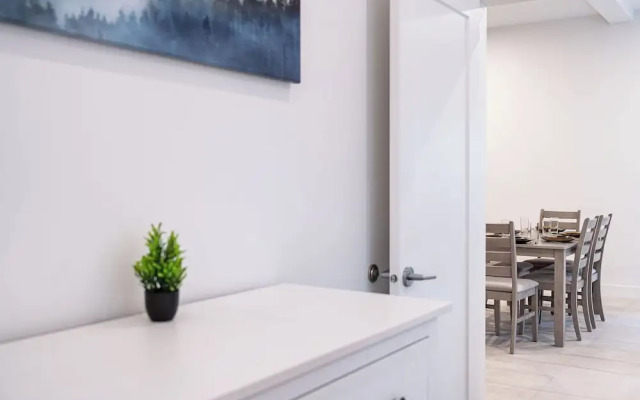 Camozzi Chalet Suite by Revelstoke Vacations