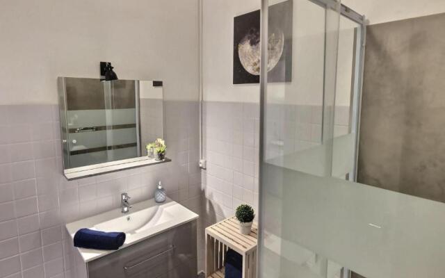 Studio vue sur le clocher, au calme Moustiers #3