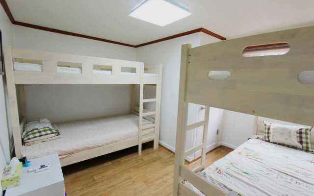 Seoul Tower Family Guesthouse