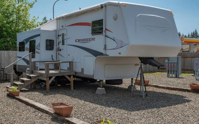 Far West RV Park and Cabins