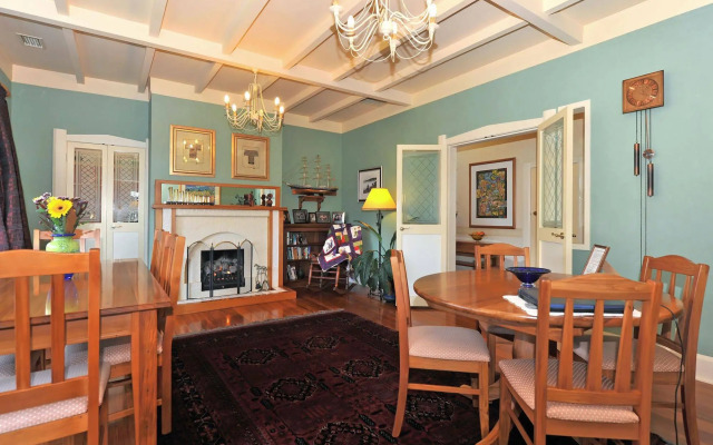 Shelbourne Villa