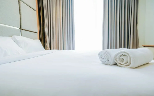 Strategic Location 2Br Gallery West Apartment