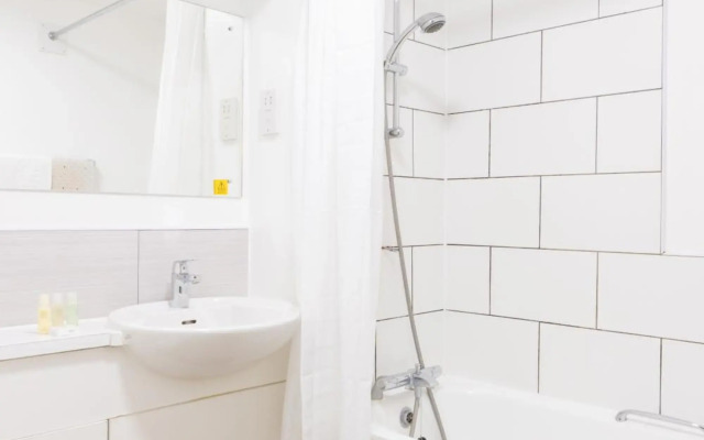 The Broadway Park Hotel