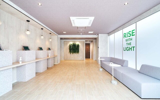 Lacer Okinawa Naha Tomariport