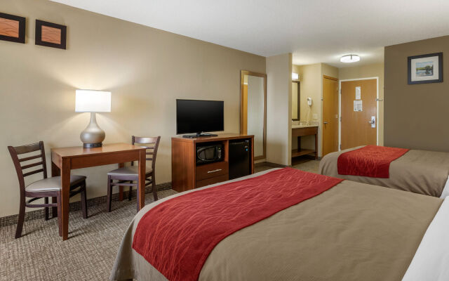 Comfort Inn Walcott near Davenport