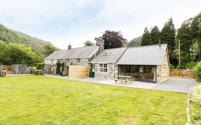 Hen Gelligemlyn - The Annexe