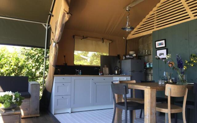 Glamping aan de Plas