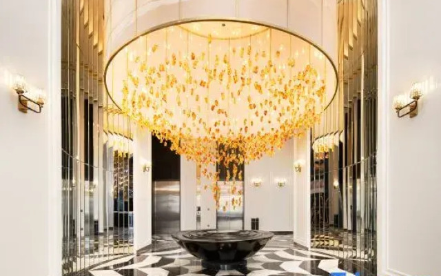 Yunfu Xinxing XANA Deluxe Hotel