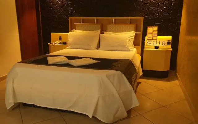 Hotel Millennium