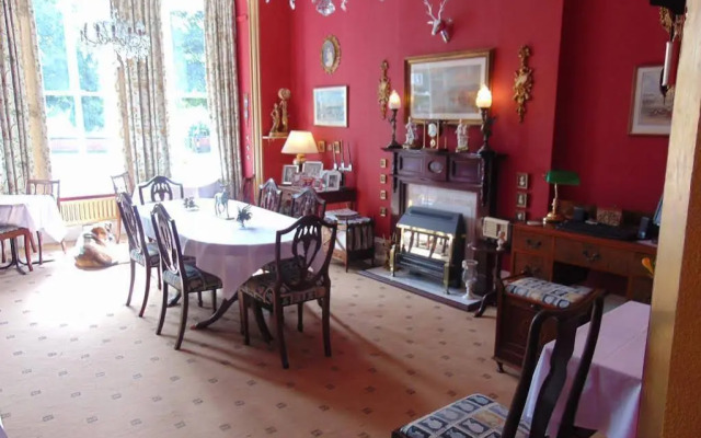 Holywell Guest House