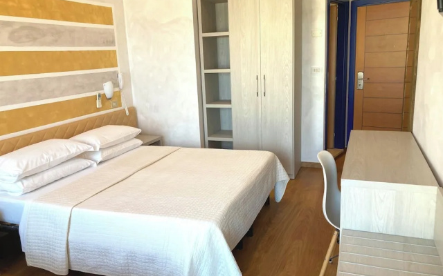 Hotel Diplomatic