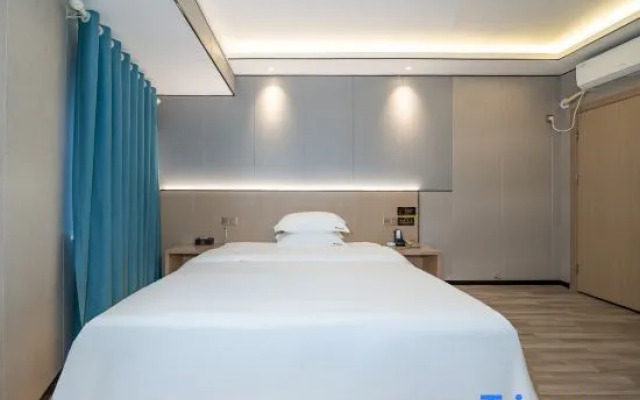 Yiduoyuepin Hotel (Fengcheng Railway Station Jianyi Avenue)