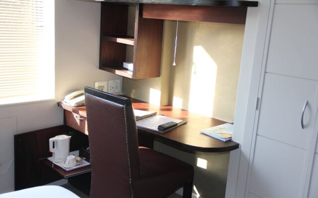 Illovo Hotel