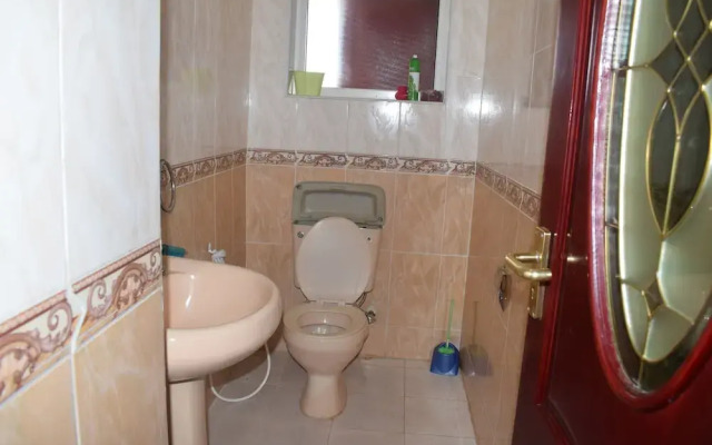 Bustani Apartment