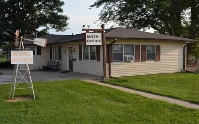 Edgetowner Motel