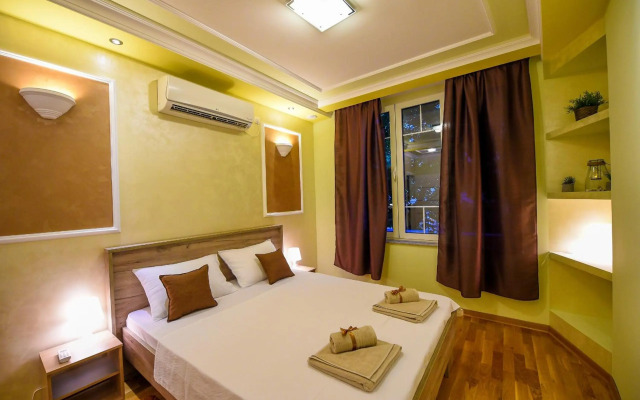 Apartment Sweet House Politika