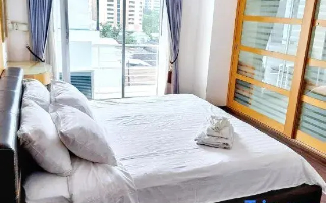 Short-Term Rental Allowed - 6D Downtown BKK Serviced Apartment