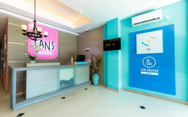 OYO 3735 Liv Hotel