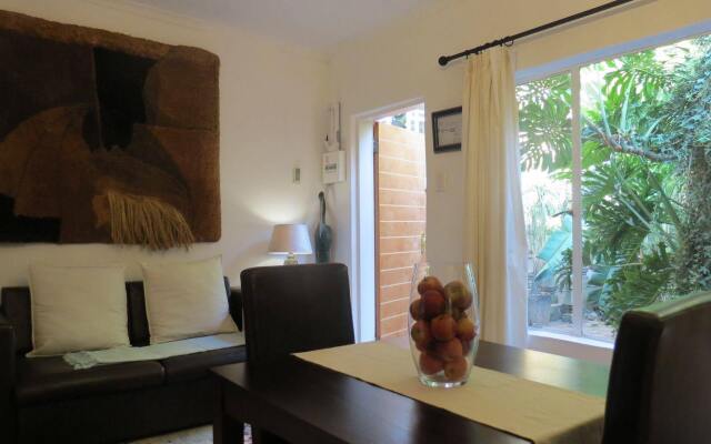 Dinkwe Lodge & Guest House